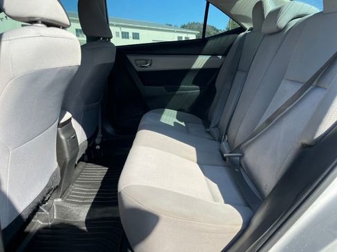 Used 2014 Toyota Corolla LE FWD image 32