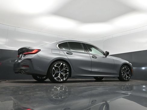Certified 2026 BMW 330i Sedan RWD image 38