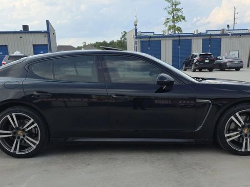 Used 2015 Porsche Panamera 4 image 9