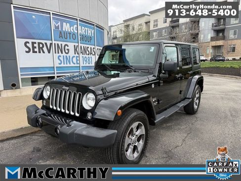 Used 2016 Jeep Wrangler Unlimited Sahara w/ Connectivity Group AWD/4WD image 1