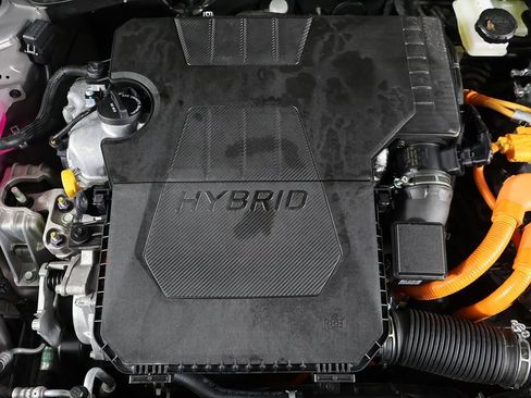 Certified 2025 Hyundai Elantra Limited image 20