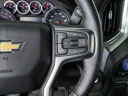 Certified 2021 Chevrolet Silverado 1500 LT w/ Z71 Off-Road Package AWD/4WD image 10
