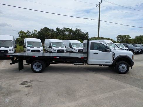 Used 2024 Ford F550 4x4 Regular Cab Super Duty image 3