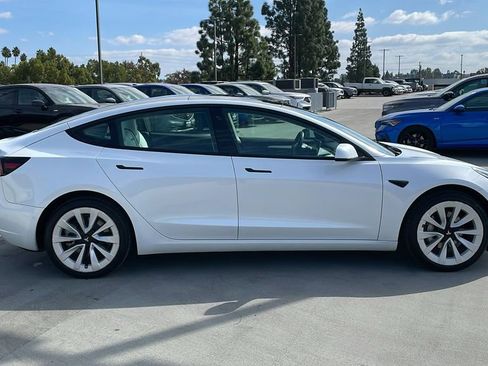 Used 2022 Tesla Model 3 Standard Range image 6