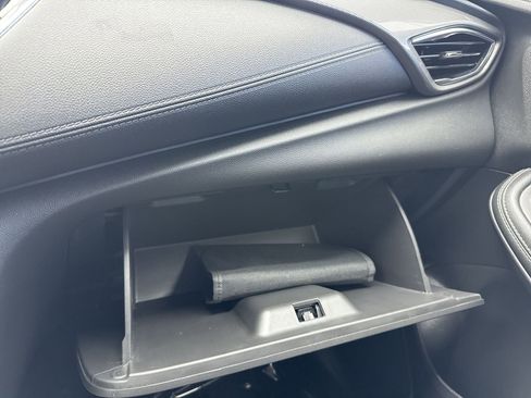 Used 2022 Buick Encore GX Select image 24