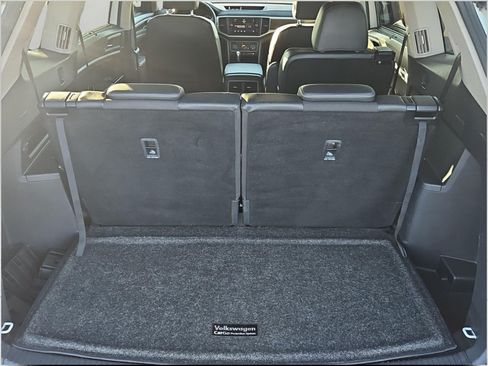 Used 2019 Volkswagen Atlas SE w/ Towing Package AWD/4WD image 16