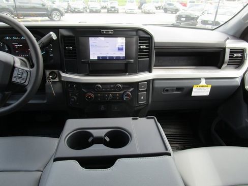 New 2025 Ford F250 XL w/ FX4 Off-Road Package image 20