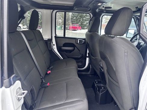Used 2018 Jeep Wrangler Unlimited Sport S image 27