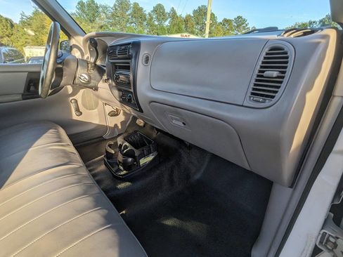 Used 1996 Ford Ranger XL image 18