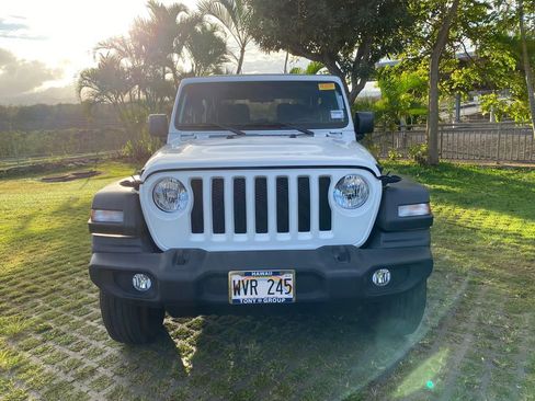 Used 2023 Jeep Wrangler Sport image 20