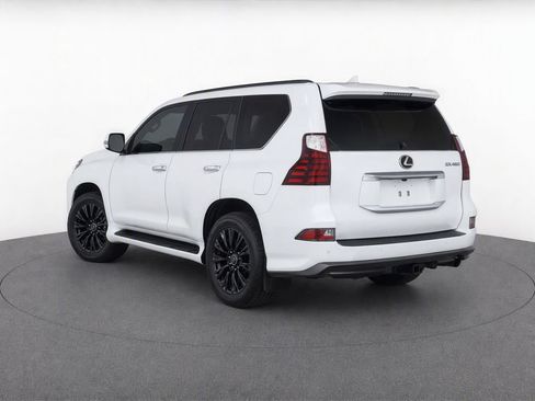 Used 2022 Lexus GX 460 Luxury w/ Sport Design Package AWD/4WD image 3