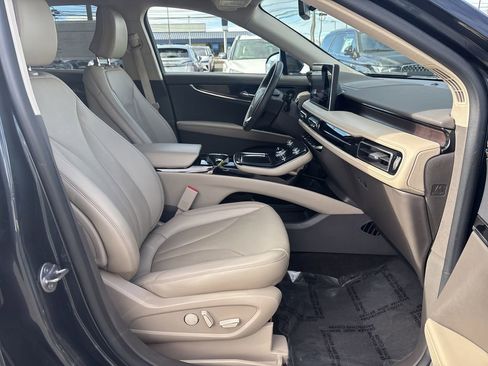 Certified 2022 Lincoln Nautilus Reserve w/ Luxury Package image 15