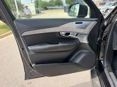Certified 2024 Volvo XC90 T8 Ultimate w/ Protection Package Premier AWD/4WD image 24