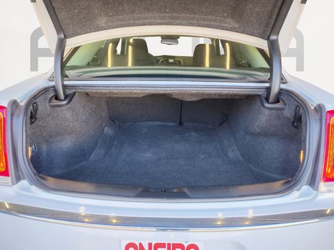 Used 2020 Chrysler 300 Touring image 13