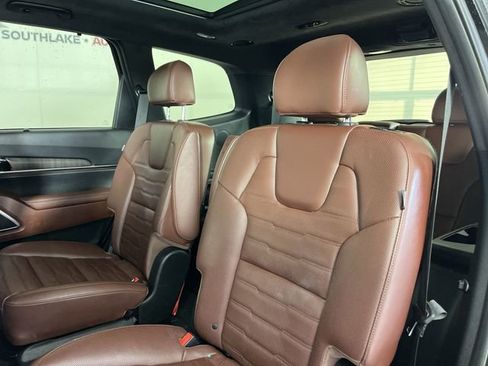Certified 2024 Kia Telluride SX Prestige AWD/4WD image 23