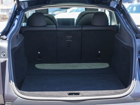 Used 2026 Tesla Model Y AWD image 23