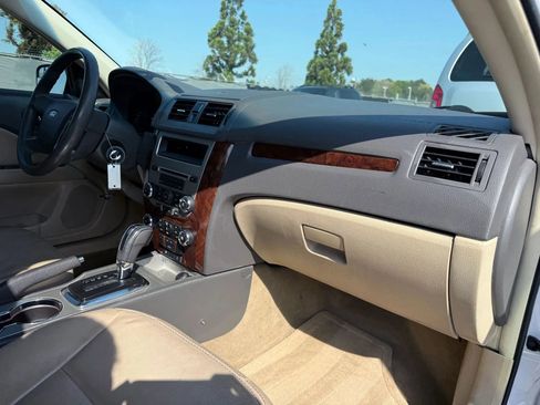 Used 2012 Ford Fusion SEL FWD image 19