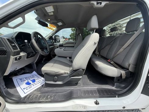 Used 2017 Ford F250 XL w/ Power Equipment Group AWD/4WD image 8