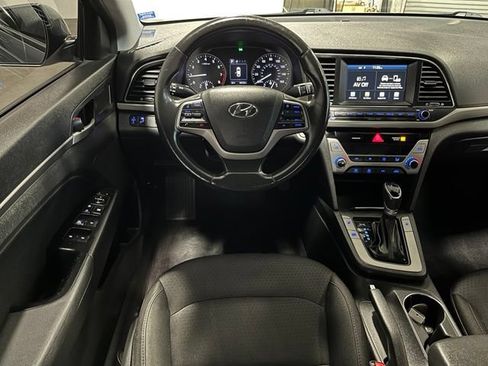 Used 2018 Hyundai Elantra Value Edition FWD image 18