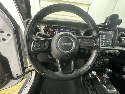 Used 2021 Jeep Wrangler Unlimited Sport image 12