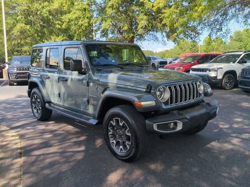 Certified 2024 Jeep Wrangler Unlimited Sahara w/ Safety Group AWD/4WD image 7