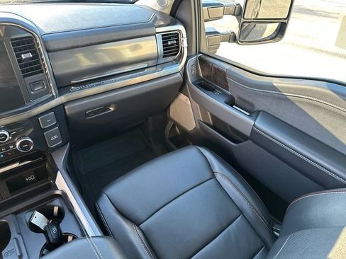 Certified 2024 Ford F250 Lariat w/ Lariat Ultimate Package image 21