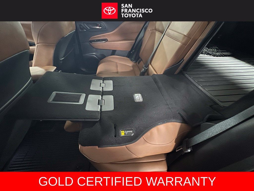 Certified 2025 Toyota Crown Signia w/ Advanced Technology Package AWD/4WD image 18