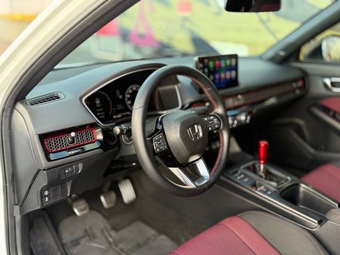 Used 2023 Honda Civic Si image 9