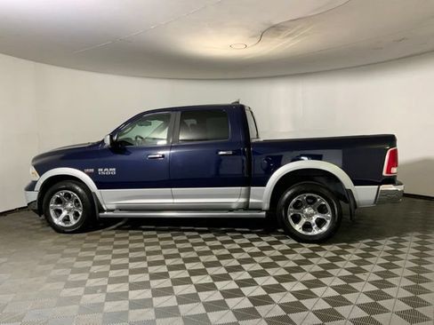 Used 2015 RAM 1500 Laramie w/ Convenience Group AWD/4WD image 8