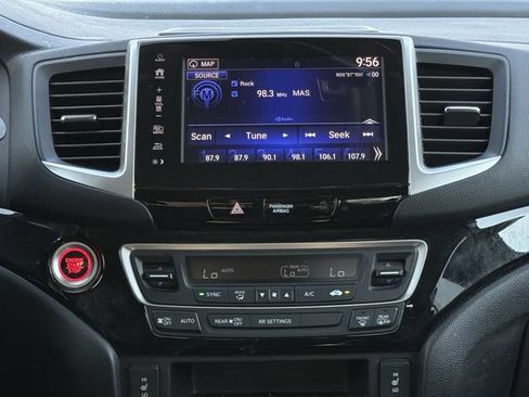 Used 2017 Honda Ridgeline RTL-E image 16