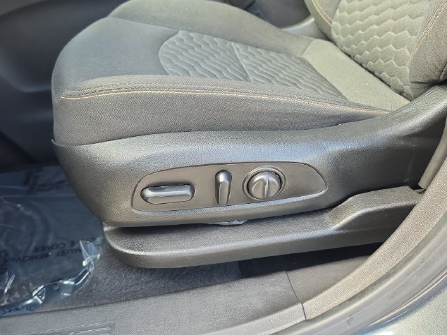 Used 2021 Chevrolet Equinox LT FWD image 21
