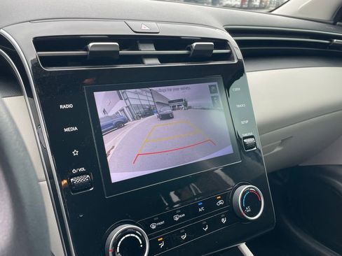Used 2022 Hyundai Tucson SEL w/ Cargo Package AWD/4WD image 16