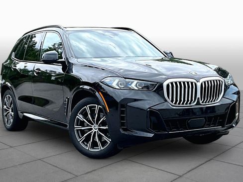 Certified 2025 BMW X5 xDrive40i w/ M Sport Package AWD/4WD image 2