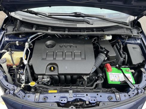 Used 2013 Toyota Corolla LE image 17