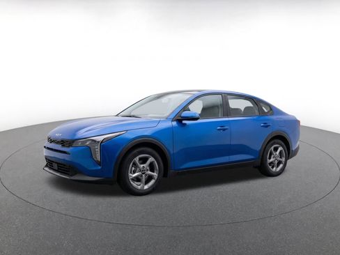 Used 2025 Kia K4 LXS FWD image 8