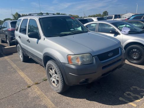Used 2004 Ford Escape XLT image 18