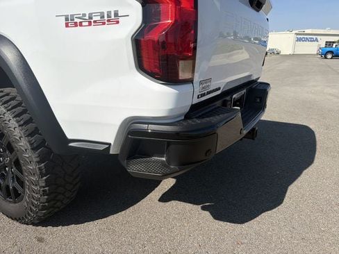 Used 2026 Chevrolet Colorado Trail Boss AWD/4WD image 20