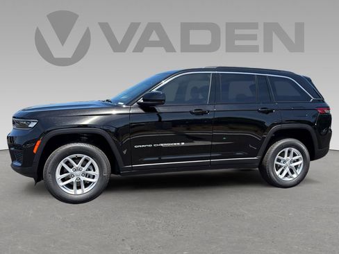 New 2026 Jeep Grand Cherokee Laredo AWD/4WD image 6