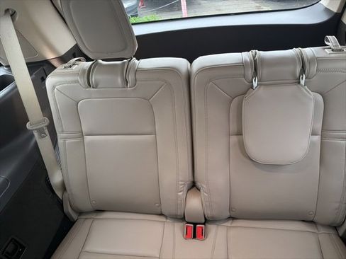 Used 2021 Lincoln Aviator Grand Touring w/ Equipment Group 301A image 9