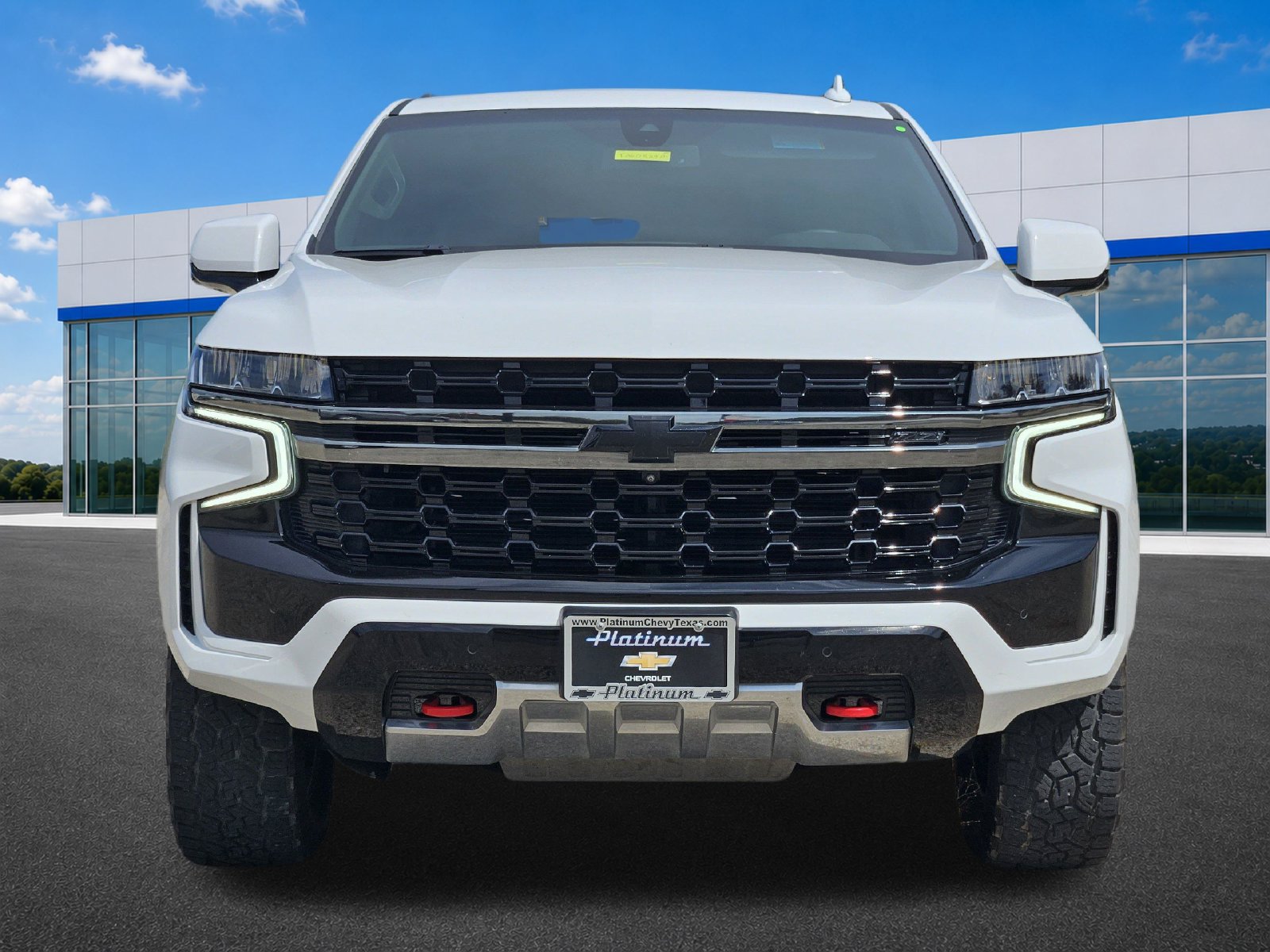 Certified 2022 Chevrolet Suburban Z71 w/ Luxury Package AWD/4WD image 6
