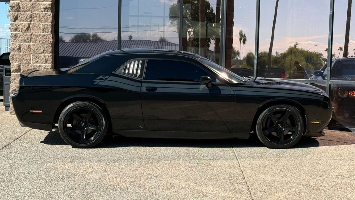 Used 2013 Dodge Challenger R/T RWD image 14