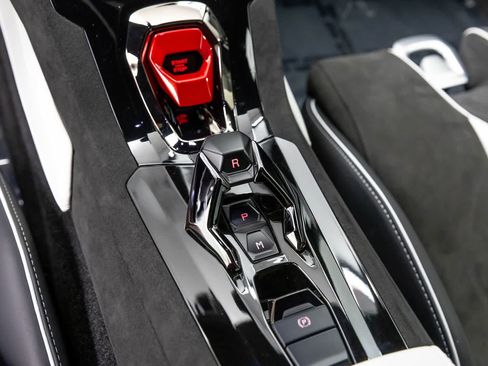 Used 2024 Lamborghini Huracan Tecnica RWD image 36
