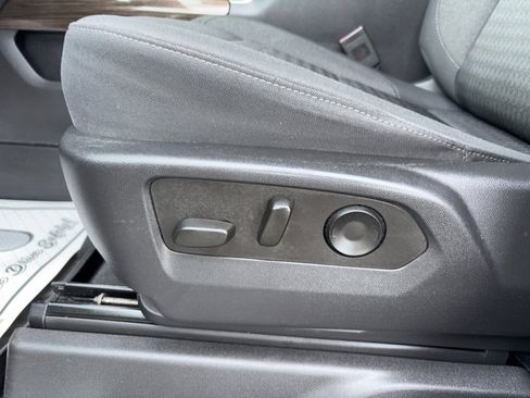 Used 2023 Chevrolet Silverado 1500 LT Trail Boss w/ LPO, Dark Essentials Package image 17