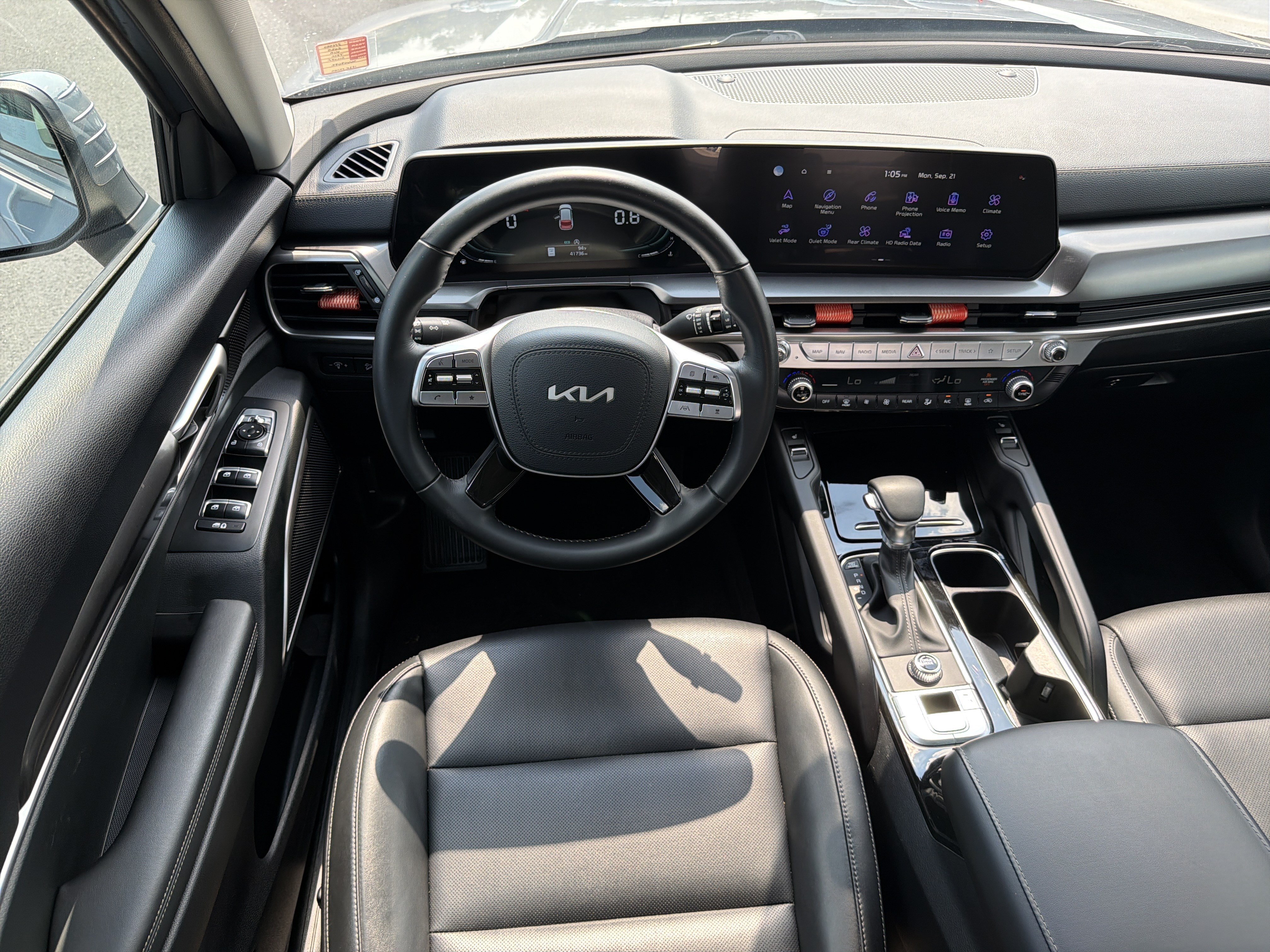 Used 2025 Kia Telluride S FWD image 23