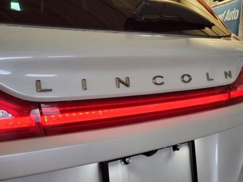 Used 2017 Lincoln MKC Reserve w/ Technology Package image 6