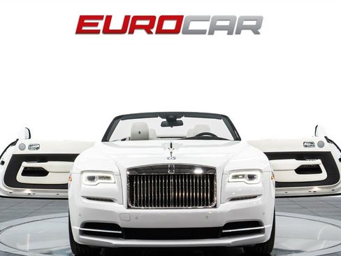 Used 2018 Rolls-Royce Dawn image 11