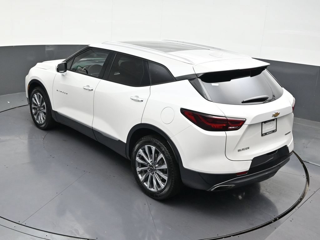 Used 2023 Chevrolet Blazer Premier w/ Driver Confidence II Package FWD image 17