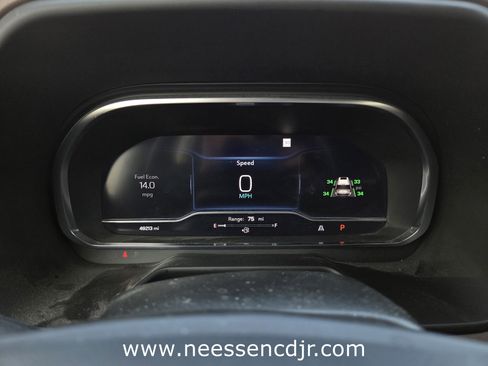 Used 2024 Chevrolet Suburban High Country w/ Premium Package 2 image 10