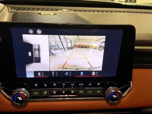 Used 2024 GMC Canyon AT4 w/ AT4 Premium Package image 28