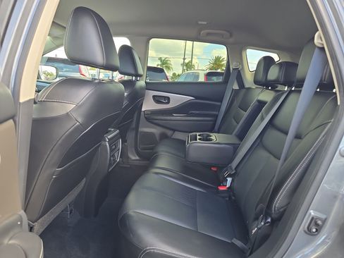 Used 2021 Nissan Murano SL image 12